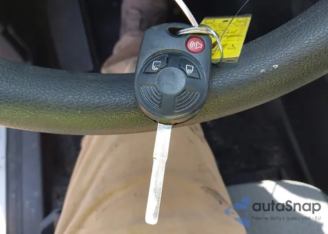 2017 Ford Escape Se z USA, uszkodzony, nr VIN 1FMCU9G93HUB67348